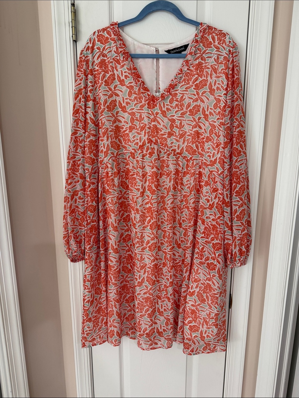 DAVI & DANI Coral and White Floral V-Neck Long Sleeve Dress, 3XL